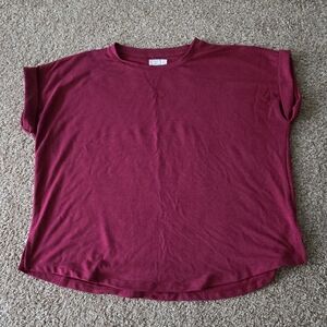 Maurices Women's Burgundy Short Sleeve Tee. XL